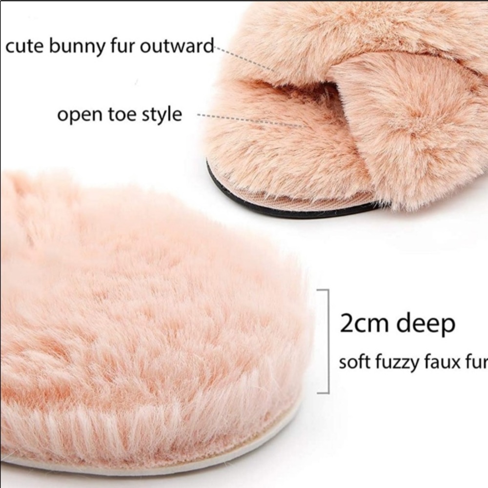 NWT Grey Memory Foam Slippers - Picture 8 of 9